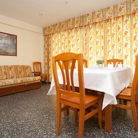 Rentalmar Goya Salou Exterior foto